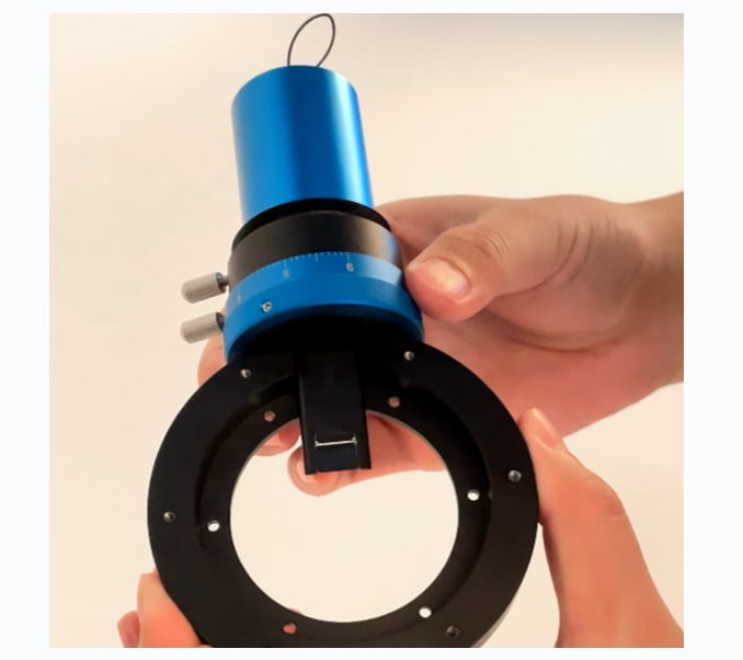 Guide camera secured on the OAG