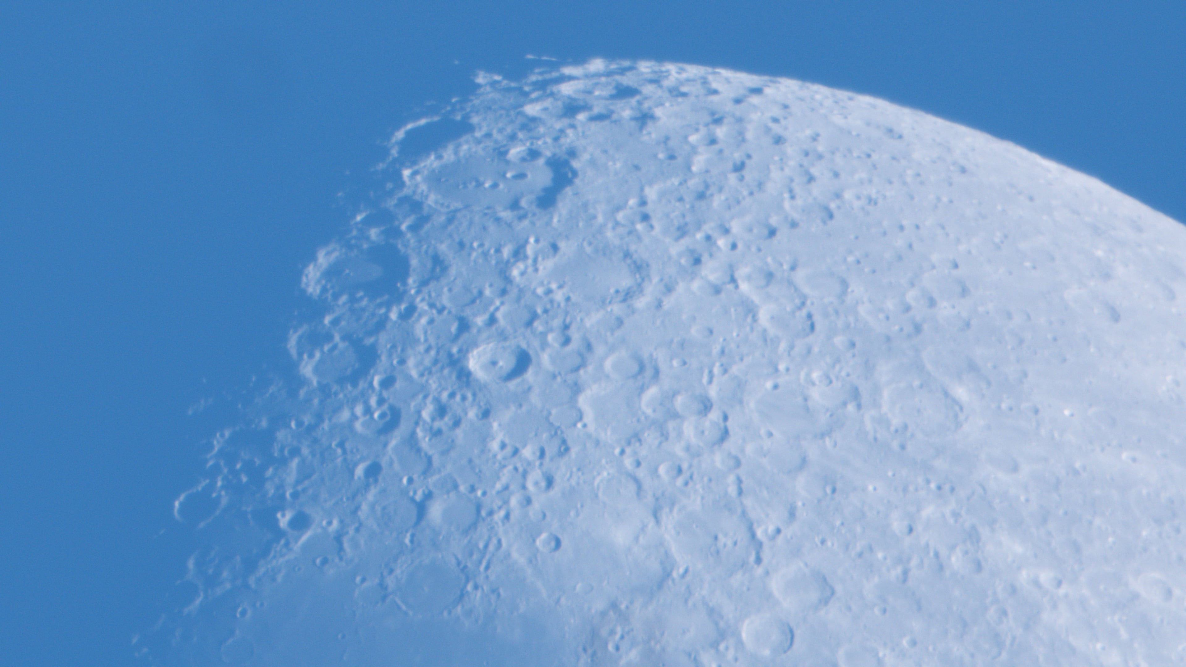 Risultato di imaging della superficie lunare